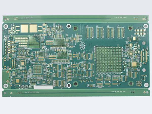 如何降低PCB加工過程中的彎曲和變形風(fēng)險(xiǎn)？